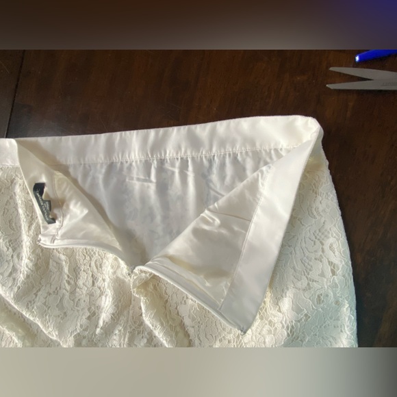 Banana Republic Ivory Lace Pencil Skirt Size 16 - Picture 8 of 10